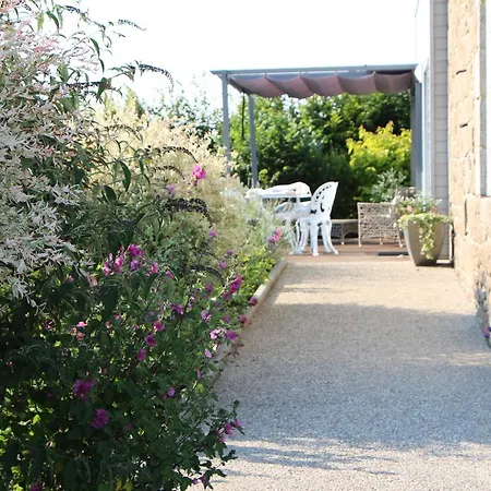 Gite D'Anne Et Ulysse Sept-Freres Exterior foto